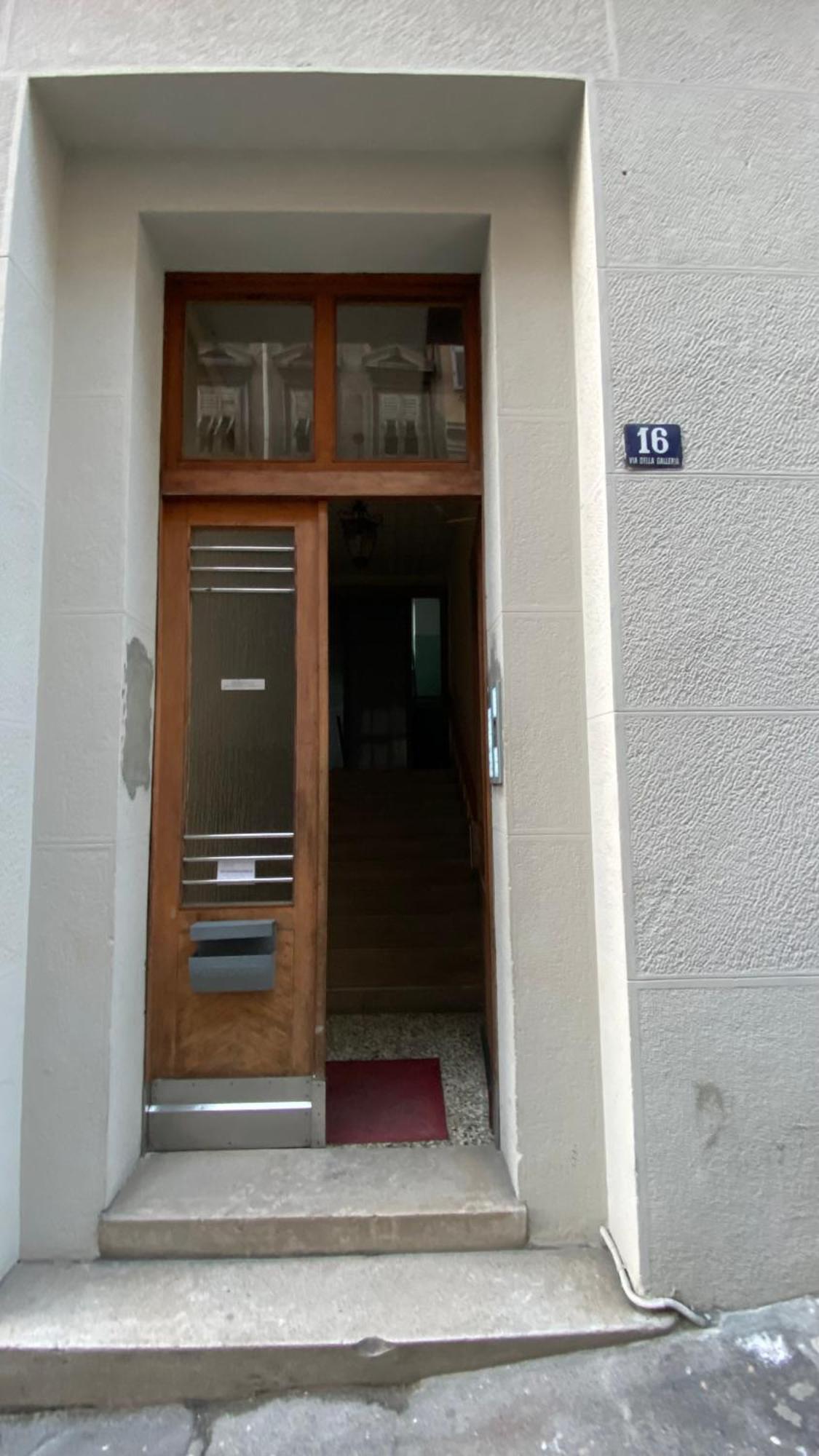 Dormire In Centro Trieste Studio Galleria 16 Екстериор снимка