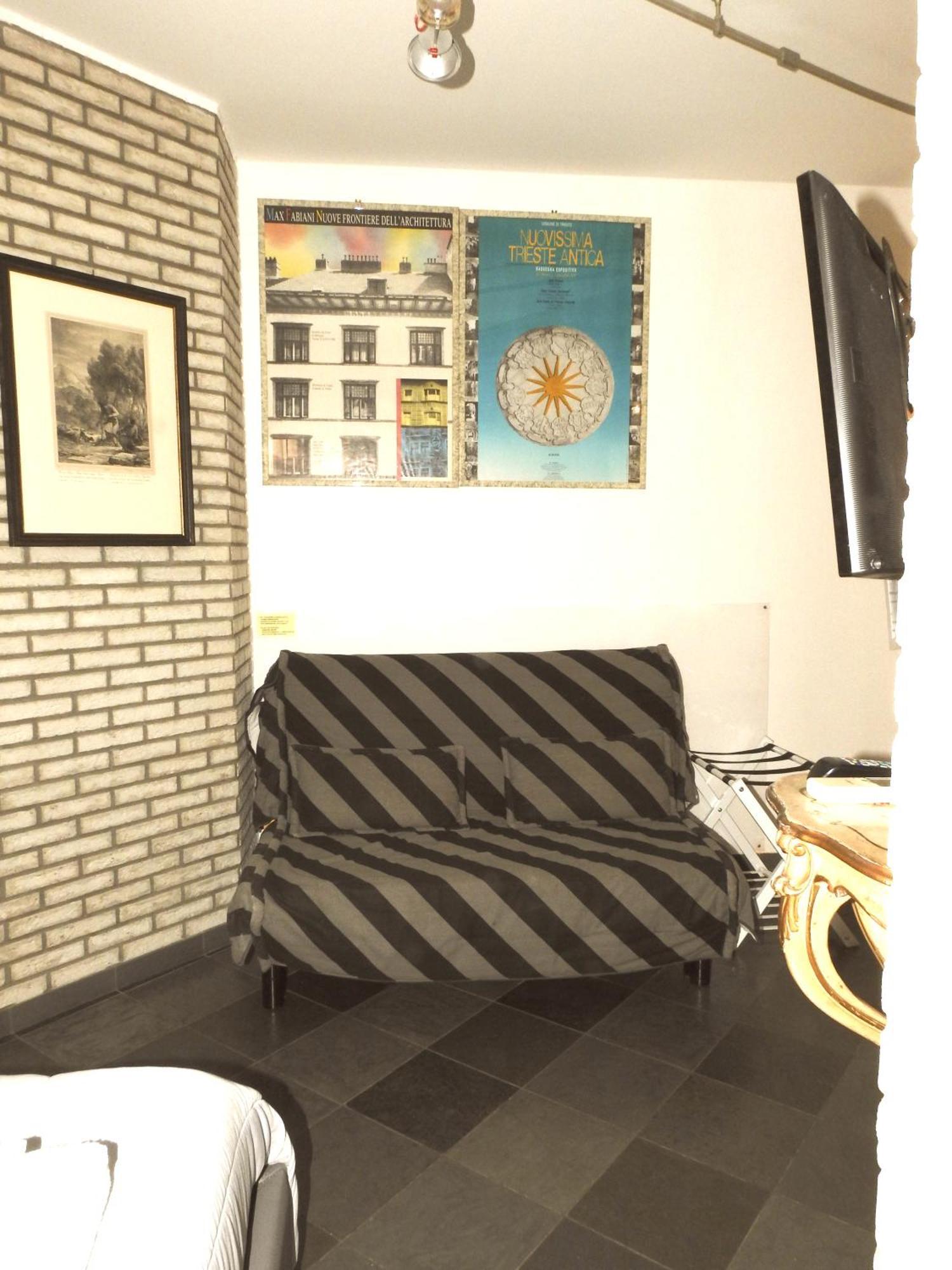 Dormire In Centro Trieste Studio Galleria 16 Екстериор снимка
