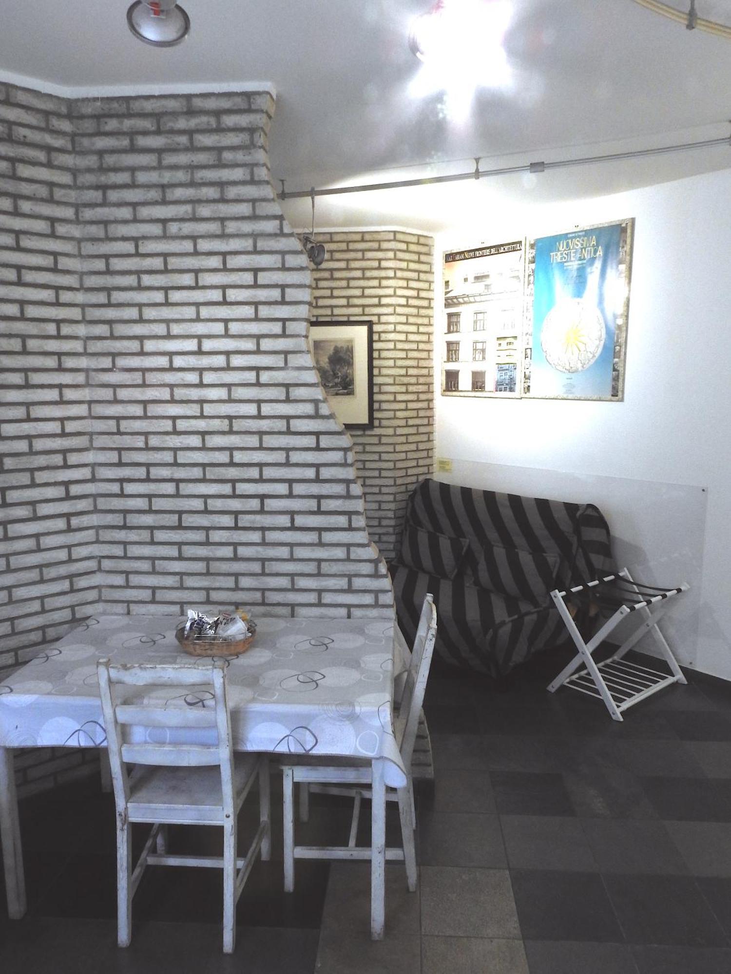 Dormire In Centro Trieste Studio Galleria 16 Екстериор снимка